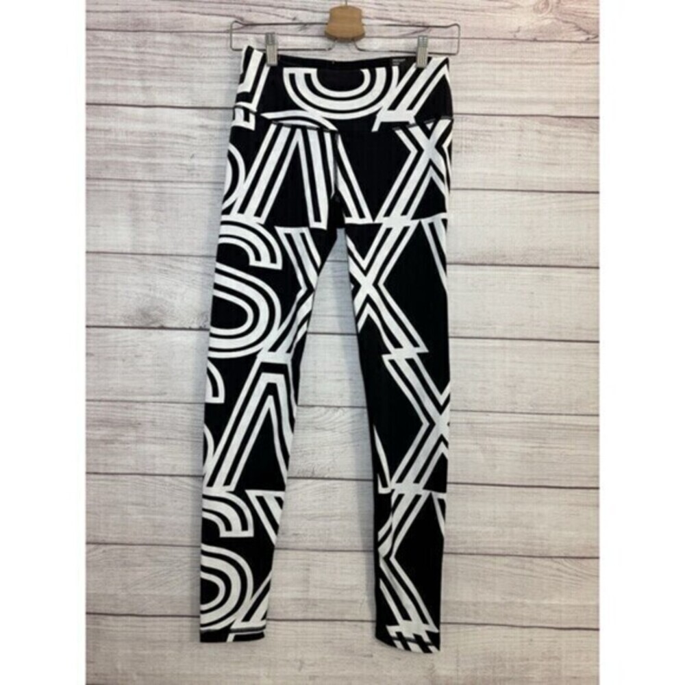 Women's Victoria's Secret Knockout TIGHT VSX SPORT yoga pants ,SIZE SMALL